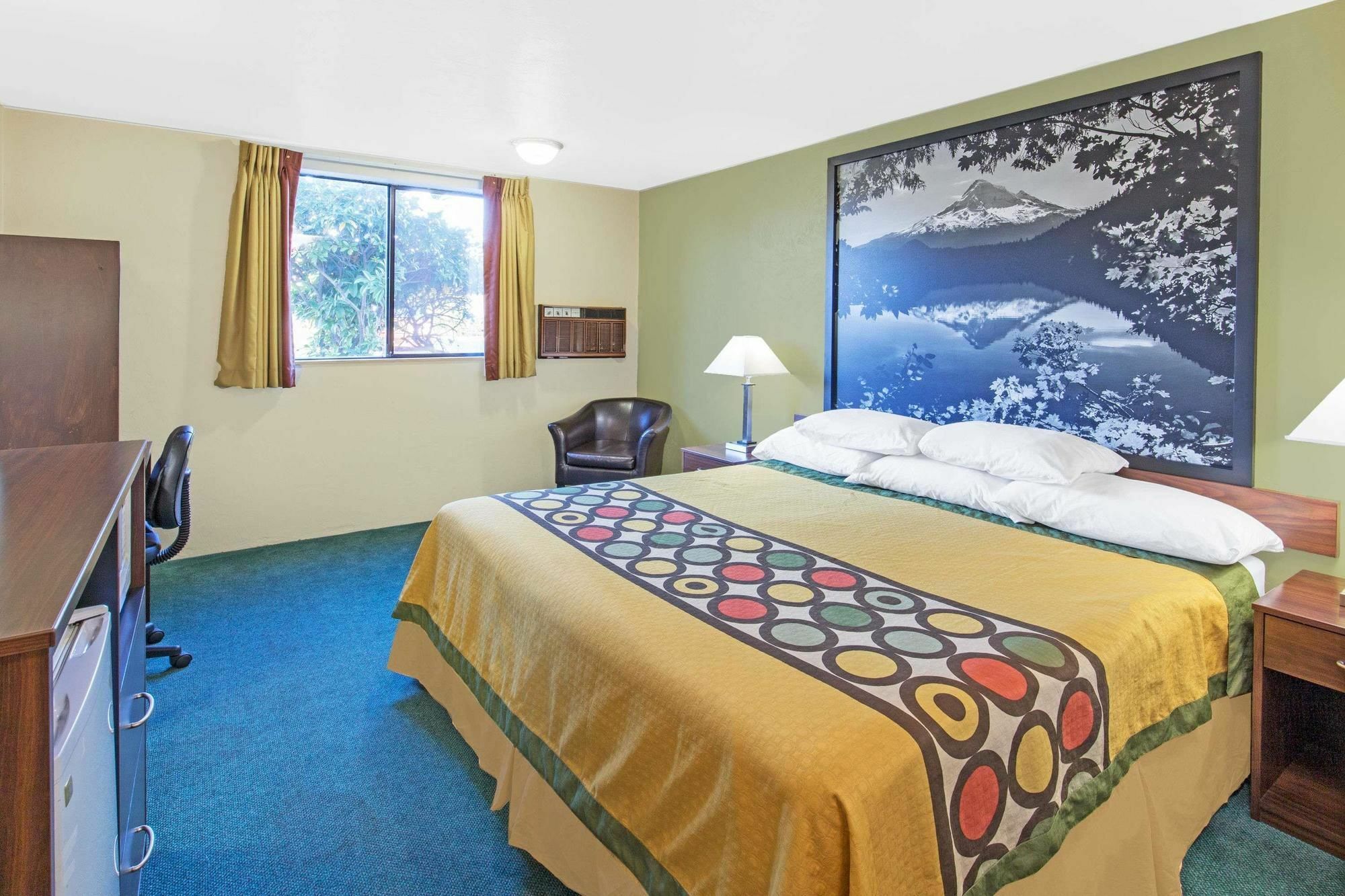 Super 8 By Wyndham Salem Exterior foto